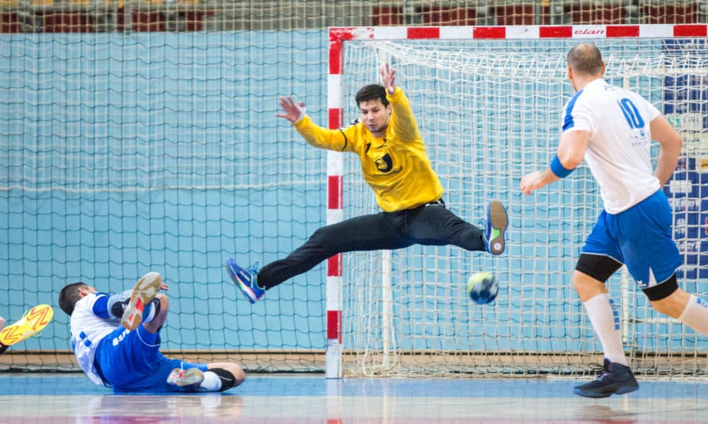 Marin Đurica bo tudi tokrat poizkušal "zakleniti" mariborska vrata. Foto: Boštjan Selinšek/RK Maribor Branik