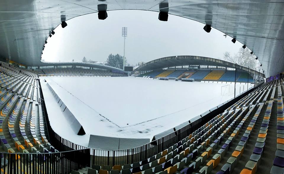 Snrg povzroča težave številnim nogometnim klubom. Foto: NK Maribor