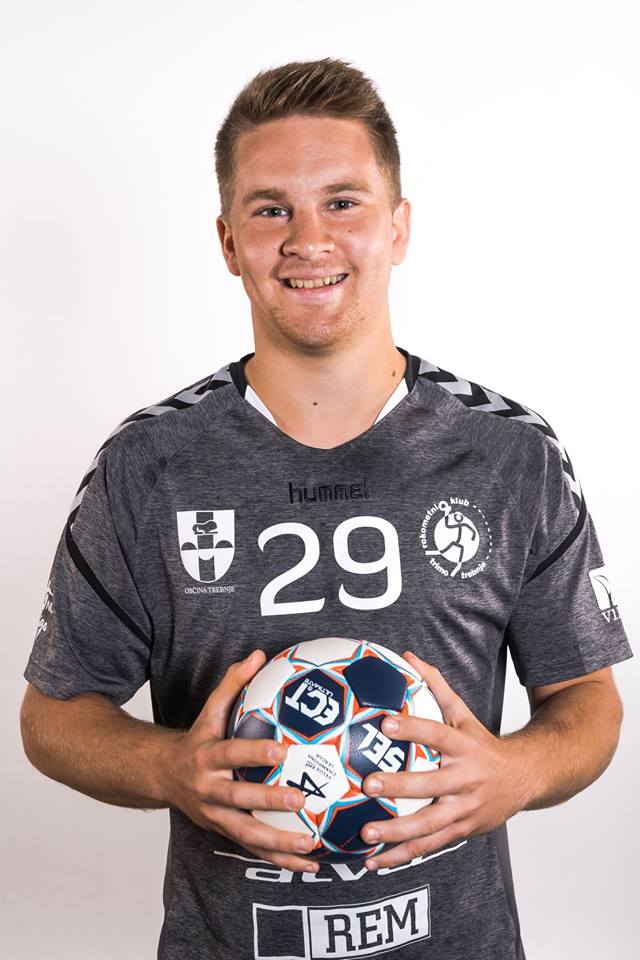 Valentin Mlakar je zelo dobro izkoristil priložnost Romana Zarabca. Foto: RK Trimo Trebnje