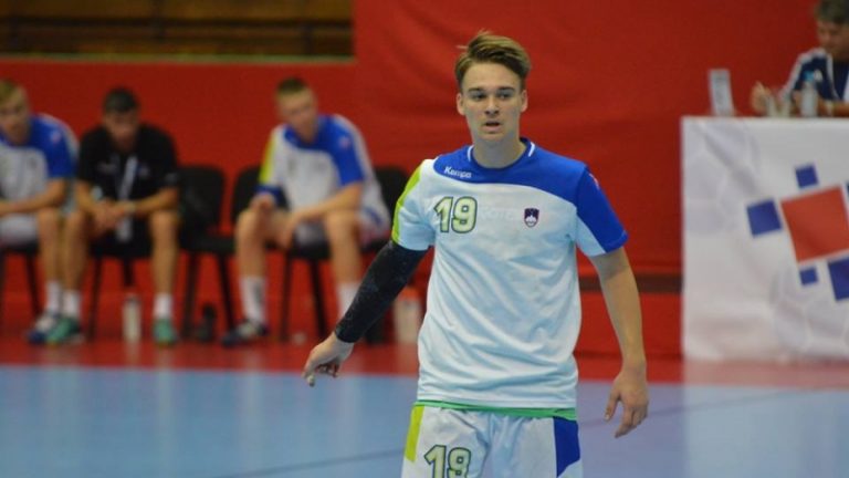 Tilen Kosi bo na mladinskem evropskem rokometnem prvenstvu na domačih tleh zagotovo eden izmed glavnih adutov selektorja Saše Praprotnika. Foto: vszi